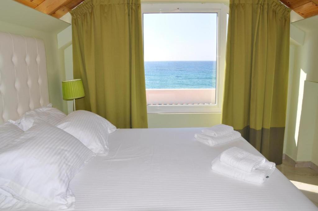 Agios Gordios Beach Resort Ngoại thất bức ảnh